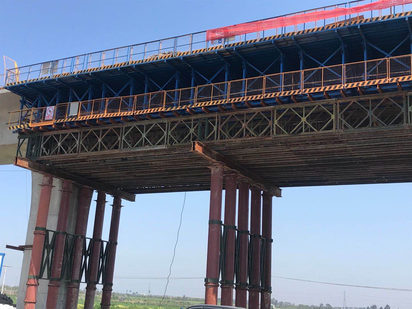 La Segunda Compañía de Ferrocarriles de China, la Cuarta Oficina, la Línea S2 del Ferrocarril de la Ciudad de Tránsito Ferroviario de Wenzhou